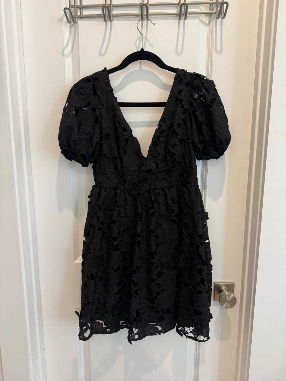 Francesca's Collections Black Floral Lace Puff-Sleeve Mini Dress